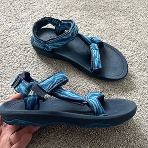 Teva Kid's Boy Youth Size 5 Hurricane XLT 2 Hiking Sandals Waves Mood Indigo